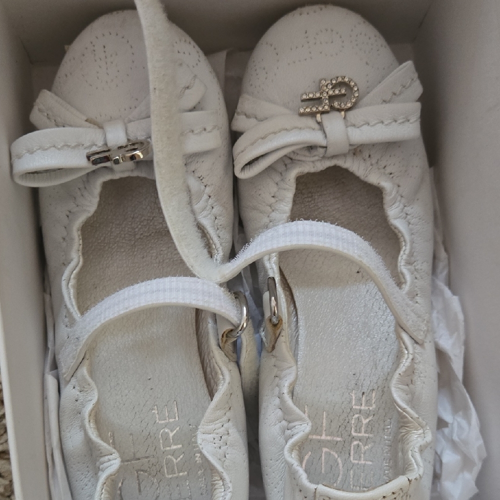 Gianfranco Ferre White Kids Dress Shoes with Bow